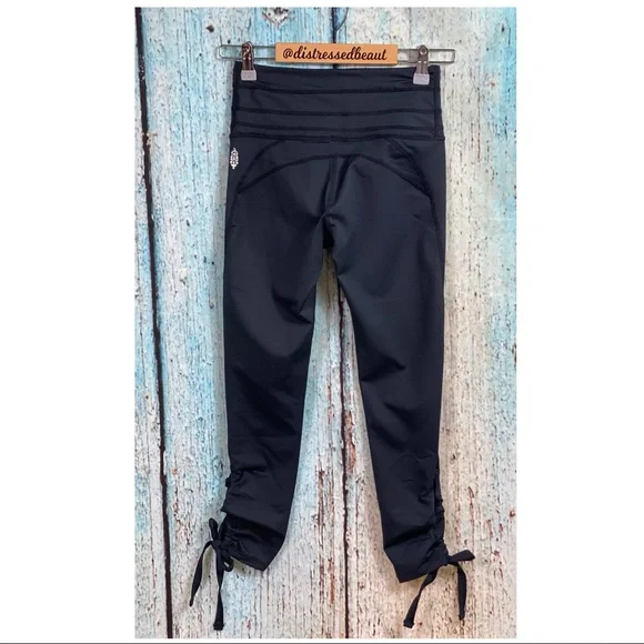 FREE PEOPLE NWOT Black Swerve Tie Ankle Leggings - Picture 6 of 16